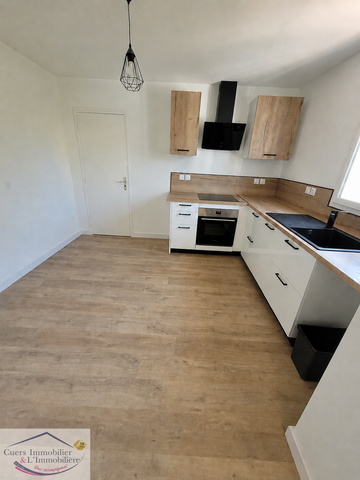Location Maison 3 pièces 60m² SOLLIES PONT 83210 - Photo 4