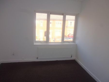 3 bedroom townhouse to rent - Photo 3