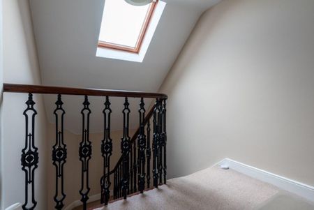 4 bedroom maisonette to rent - Photo 2