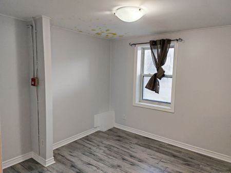 For Lease - 27 Front Street Unit# 101, Orillia, Ontario - Photo 4