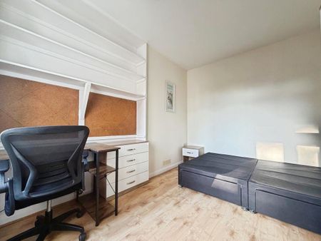 4 bedroom property to rent - Photo 4