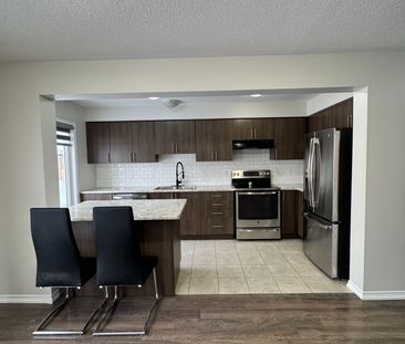 For Lease - 21 Robinson Street, Barrie, Ontario - Photo 4