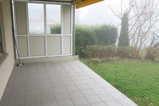 Top-Wohnlage mit Gartensitzplatz - Photo 1