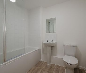 2 bedroom apartment to rent - Photo 4