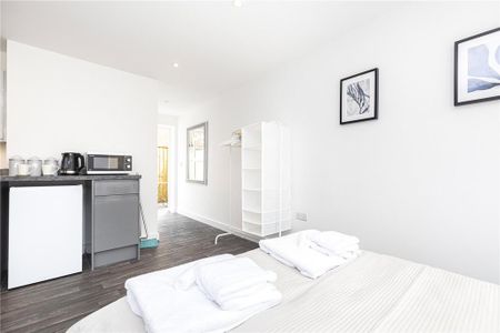 Studio to rent - Photo 4