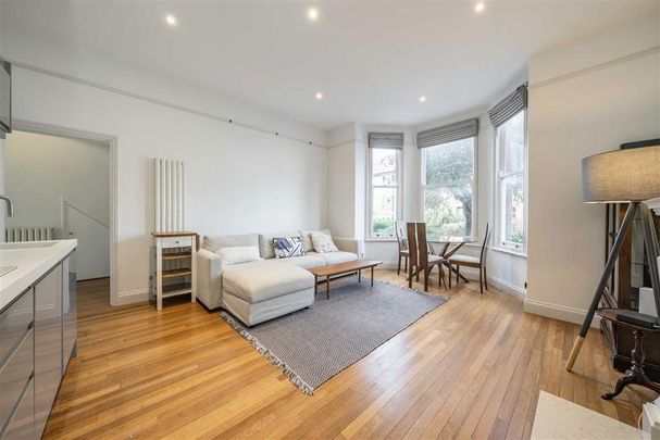 2 bedroom flat to rent - Photo 1