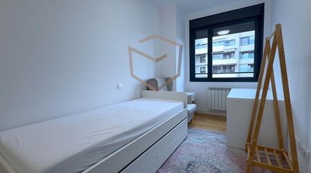 Piso de alquiler en Luis Martínez Feduchi, Encinar de los Reyes - Photo 3