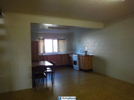 TWO BEDROOM UNIT CLOSE TO CENTRAL ATHERTON - Photo 4