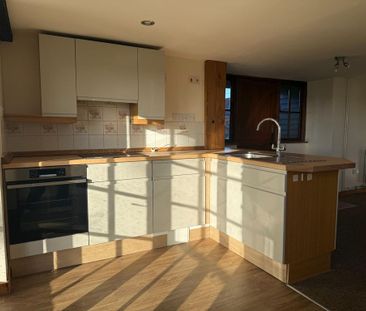 2 bedroom detached house to rent - Photo 5
