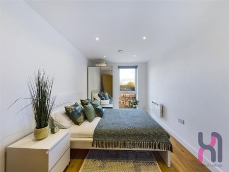 2 bedroom flat to rent - Photo 5