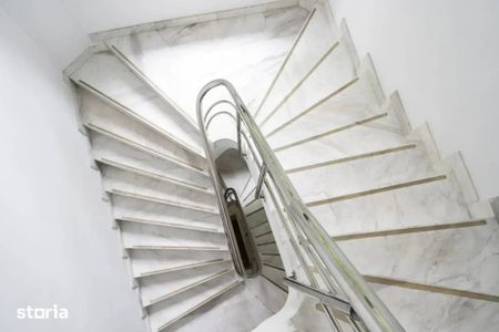 Proprietate cu 2 Imobile | Curte privata | 1182mp | Parcare proprie - Photo 4