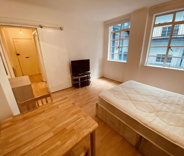 Studio to rent - Photo 6