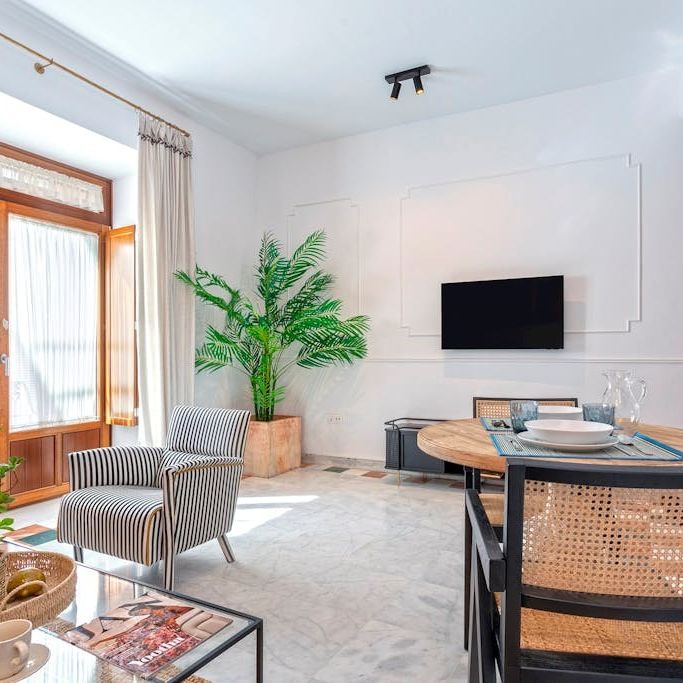 Calle Francos, Sevilla, Andalusia 41004 - Photo 1