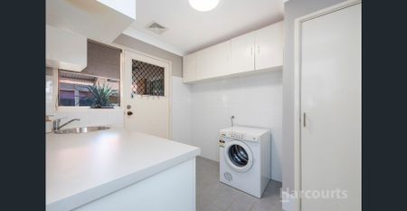 Fresh Feel Family Home - Photo 5