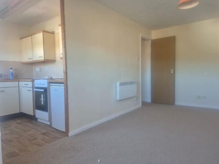 Studio to rent - Photo 3
