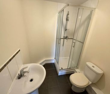 2 bedroom flat to rent - Photo 6