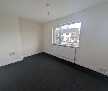 3 Beds - Terraced House - - Photo 1