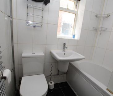 2 bedroom maisonette to rent - Photo 6