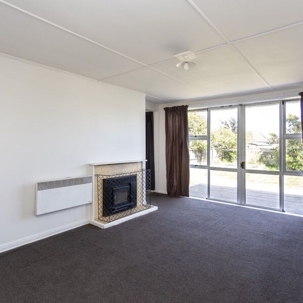 Freshly renovated 4 Bedroom 2 Bathroom property – Students - Photo 1