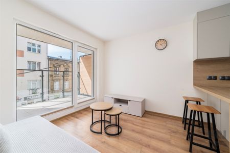 Łódź, Śródmieście, 6 Sierpnia - Photo 2