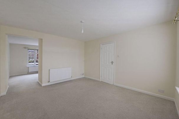 3 bedroom terraced house to rent - Photo 1