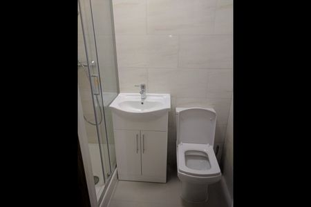 Studio Flat, Gladstone Park Gardens, NW2 - Photo 5