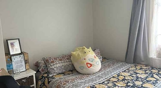 Family home, child friendly, lawns mowed - Photo 1