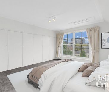 18 Merrion Place, Kew - Photo 5