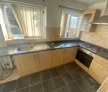 Basford Road, Nottingham - Photo 1