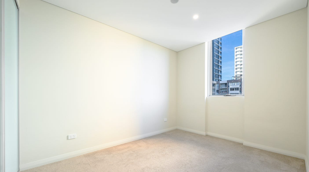 Spacious 2-Bedroom Apartment in Prime Carlingford Location - Photo 1