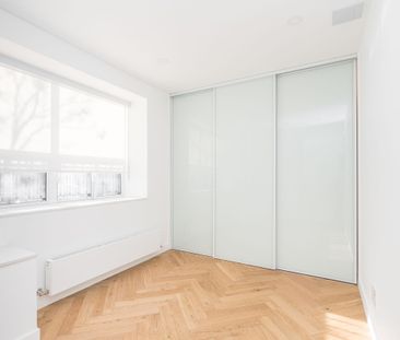 For Lease - 110 Wellesley Street Unit# 102, Toronto, Ontario - Photo 1