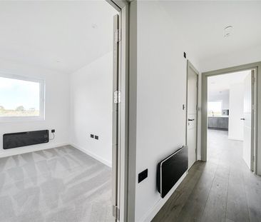 Rosemount Avenue, West Byfleet, Surrey, KT14 - Photo 5