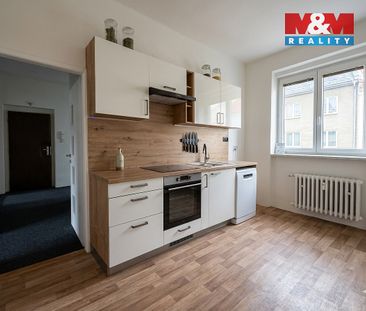 Pronájem bytu 2+1 59 m² - Fotografie 2