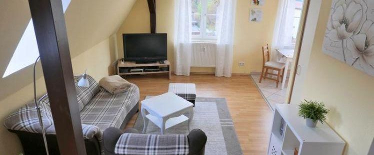 (EF1337_M) Dresden: Briesnitz, geschmackvoll möblierte, preiswerte Maissonette-Wohnung mit PKW-Stellplatz - Photo 1