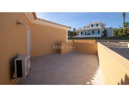 5 room luxury House for rent in Praia da Luz, Lagos, Distrito de Faro - Photo 3