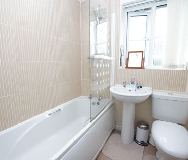 Wentworth Crescent, Bradford - Photo 6