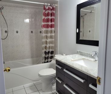 For Lease - 5232 Alicante Street, Mississauga, Ontario - Photo 6