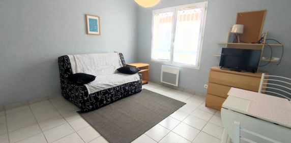 Location Appartement 1 pièce 19m² - Photo 2