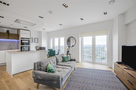 Keybridge Tower, 1 Exchange Gardens, Nine Elms, London, SW8 - Photo 3