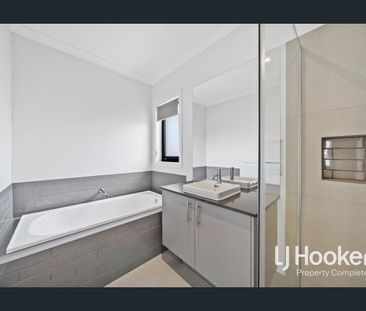 46 Alpine Circuit, Redbank Plains, Qld 4301 - Photo 3