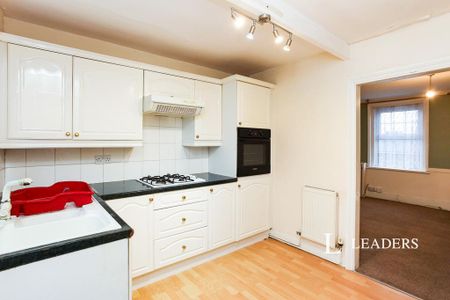 3 bedroom house to rent - Photo 3