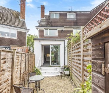 3 bedroom semi-detached house to rent - Photo 4