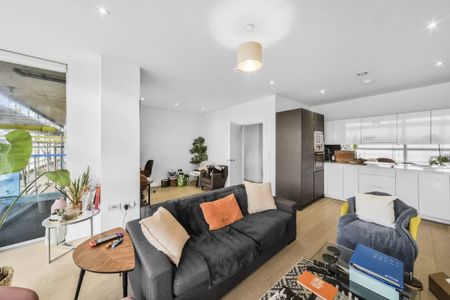 River Gardens Walk Greenwich SE10 - Photo 2