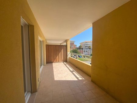 Location Appartement 2 pièces 36m² FREJUS 83600 - Photo 2