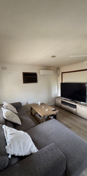 Westmeadows - Photo 1