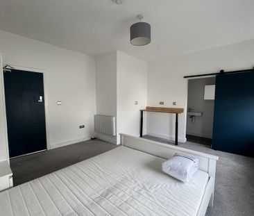 5 bedroom terraced house to rent - Photo 5