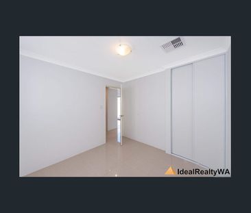 Modern 3 Bedroom House ! - Photo 4