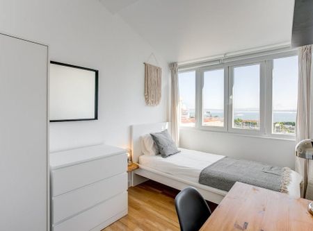 Calçada do Marquês de Abrantes, Lisbon, Lisbon 1200-163 - Photo 2