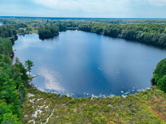 For Lease - 1006 Youngs Road Unit# #8, Muskoka Lakes, Ontario - Photo 1