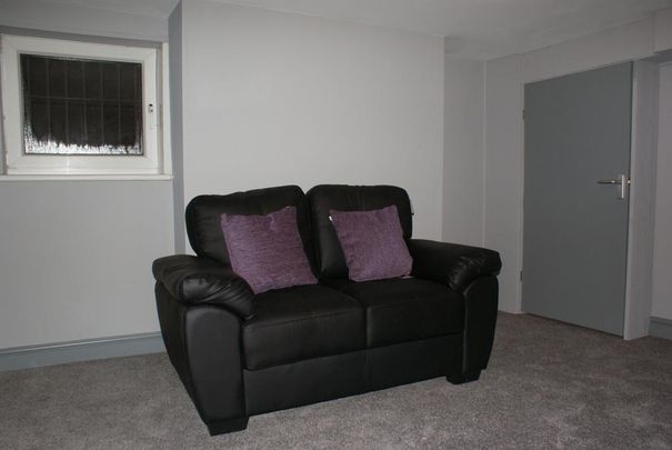 6 bedroom house share to rent - Photo 1